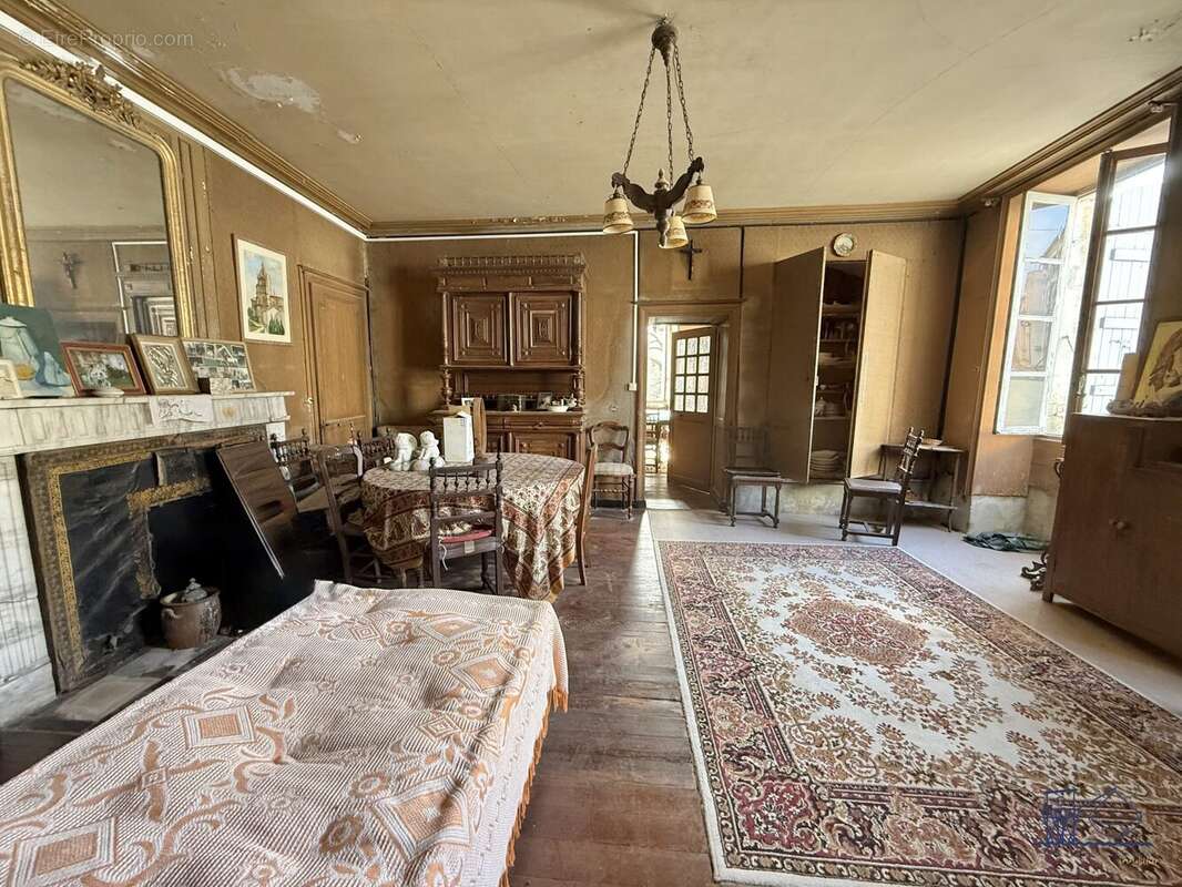 Maison à SAINT-FORT-SUR-GIRONDE