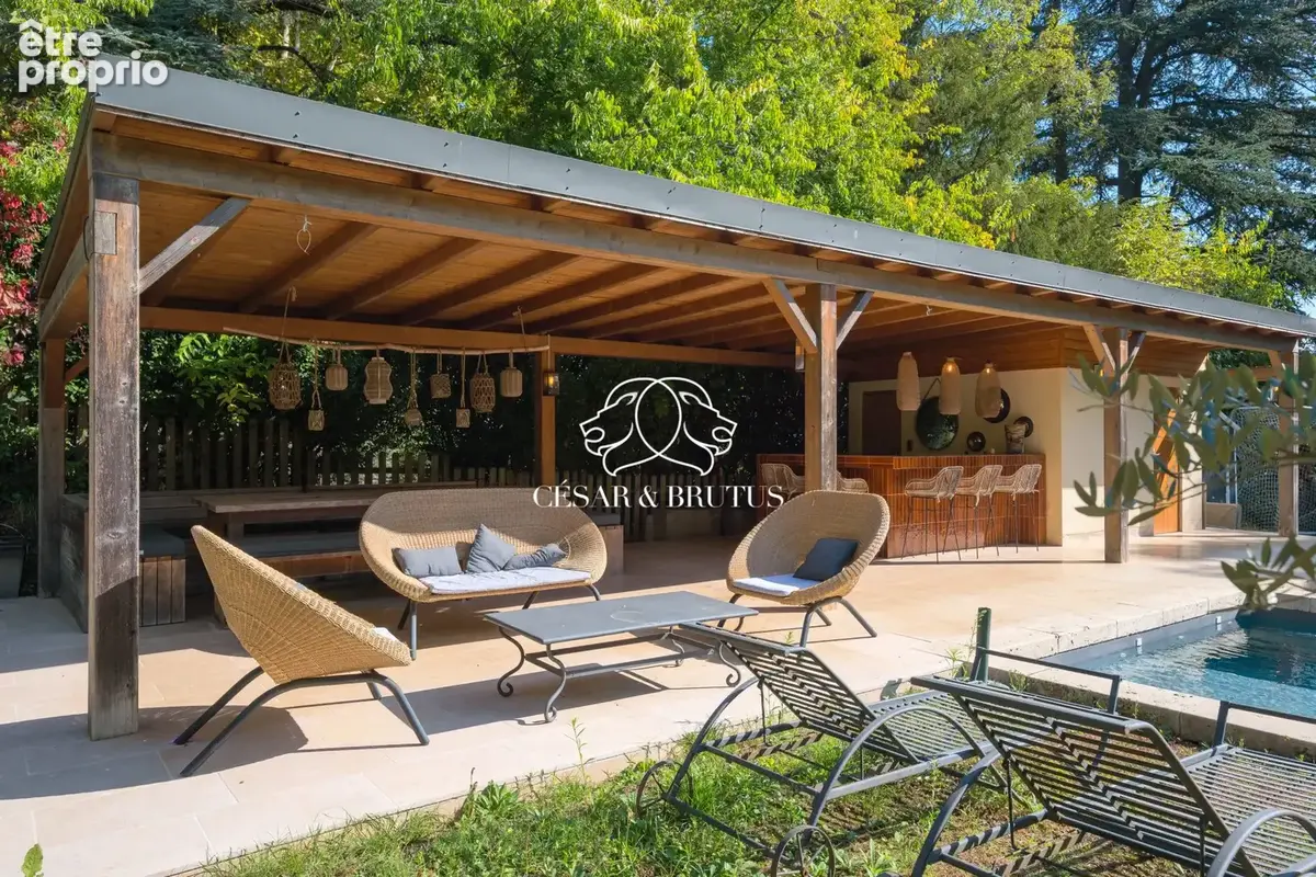 Maison 18 pièces 456 m² à vendre à Vernaison (69390) - photo 3