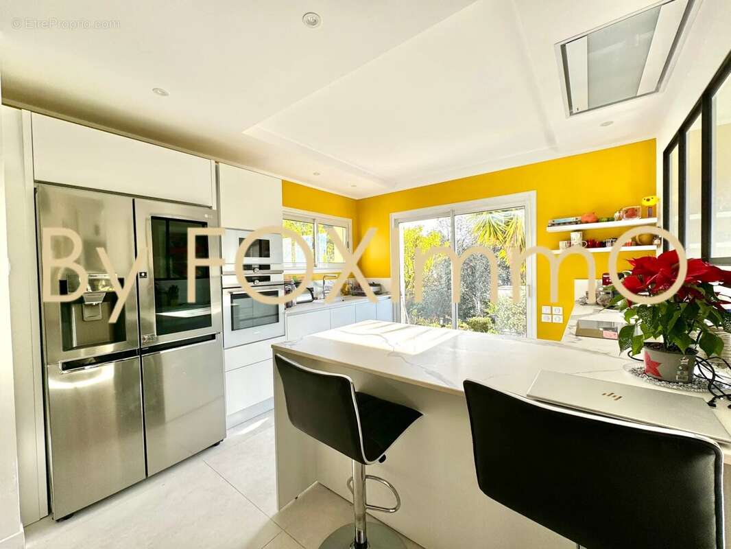 Maison à SAINT-LAURENT-DU-VAR