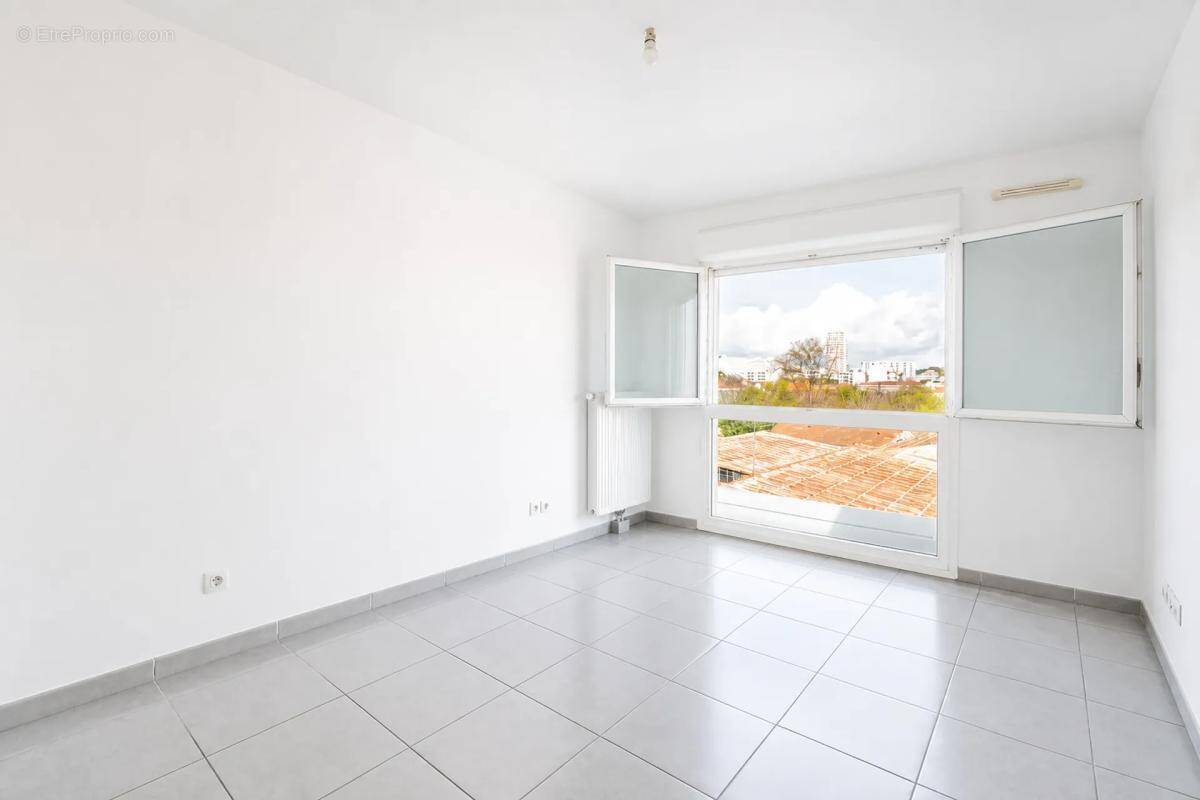 Appartement à MARSEILLE-10E
