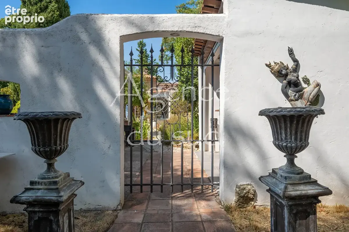 Maison  6 pièce(s) de 200 m² - photo 11