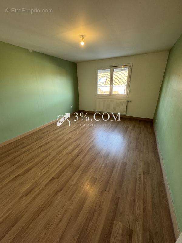 Maison à PETITE-FORET