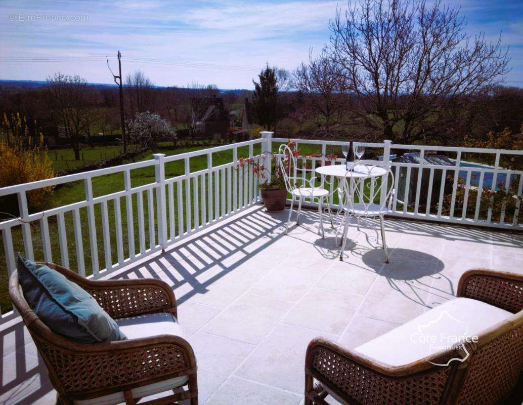 Maison à BARRIAC-LES-BOSQUETS
