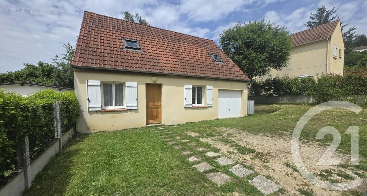 Maison à LIANCOURT
