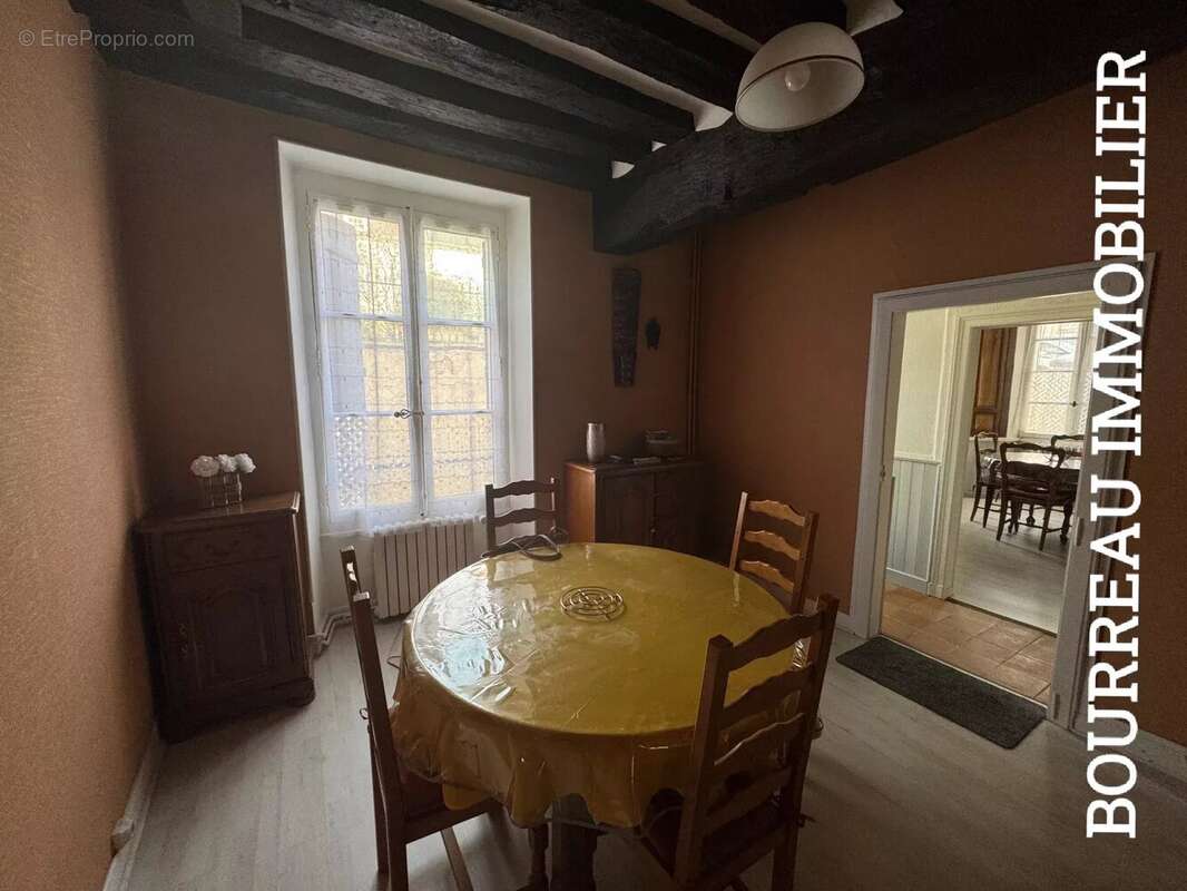 Maison à JOIGNY