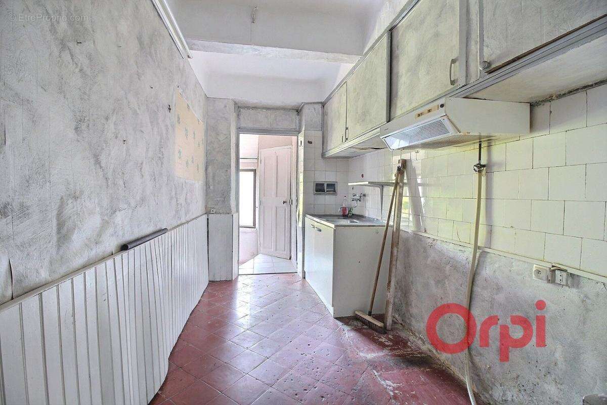 Appartement à MARSEILLE-7E