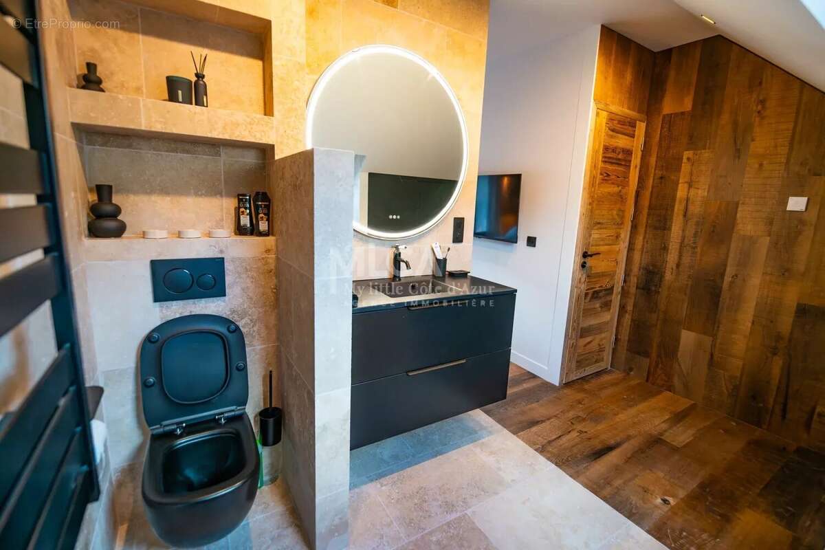 Appartement à SAINT-ETIENNE-DE-TINEE