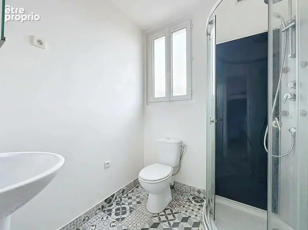 Maison 85 m² à Saint-Denis  - photo 6