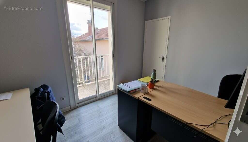 Commerce 338 m² à Crest  - photo 6