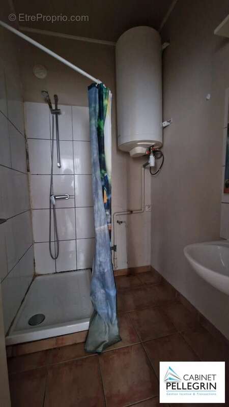 Appartement à MARSEILLE-3E