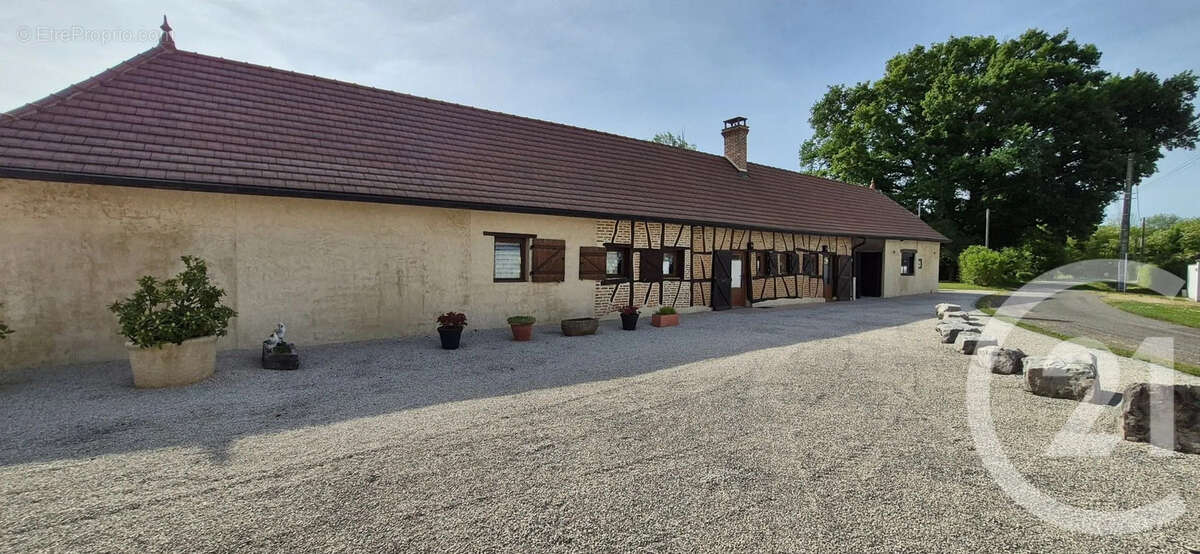 Maison à BRUAILLES