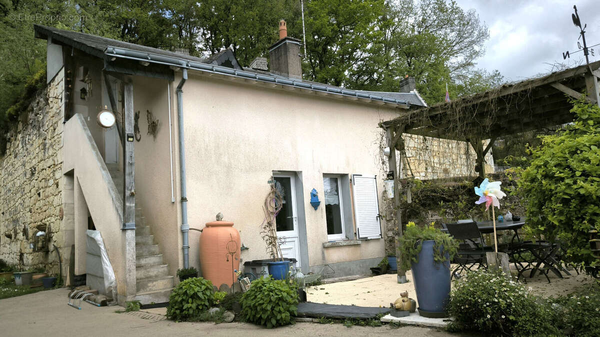 Maison à BRISSAC-QUINCE