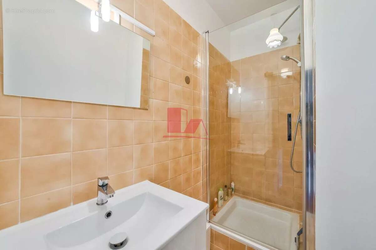 Appartement à ISSY-LES-MOULINEAUX