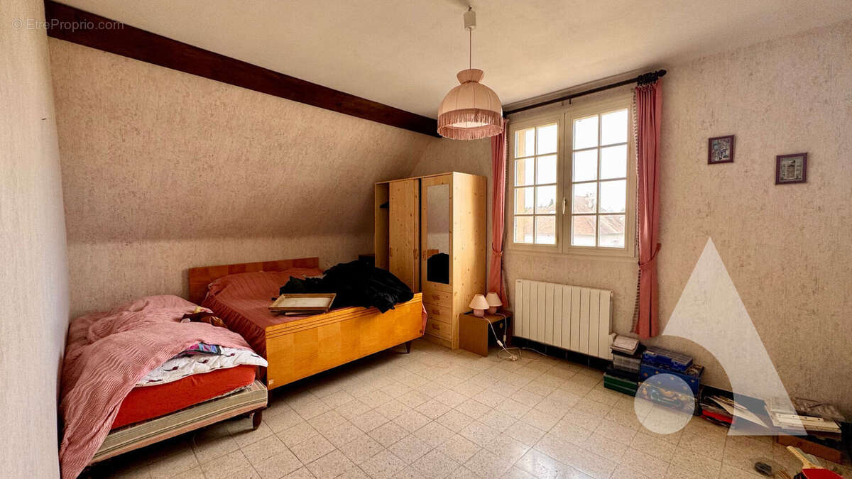 Maison à CREPY-EN-VALOIS