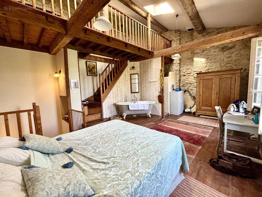 Une oasis privée : une magnifique maison en pierre restaurée au cœur du Minervois - photo 11