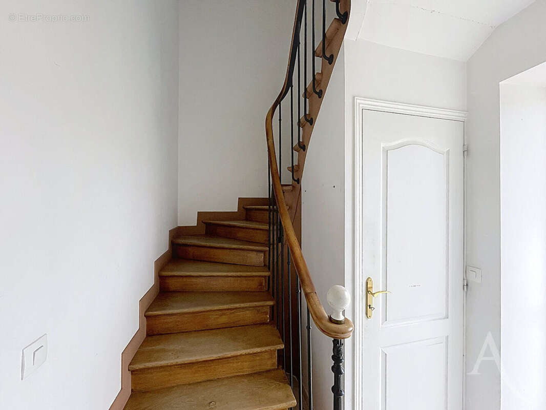 Maison à AUBERGENVILLE