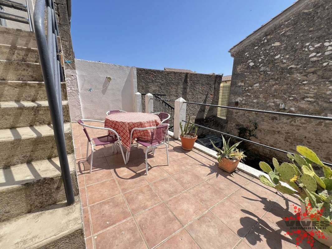 Maison à NISSAN-LEZ-ENSERUNE