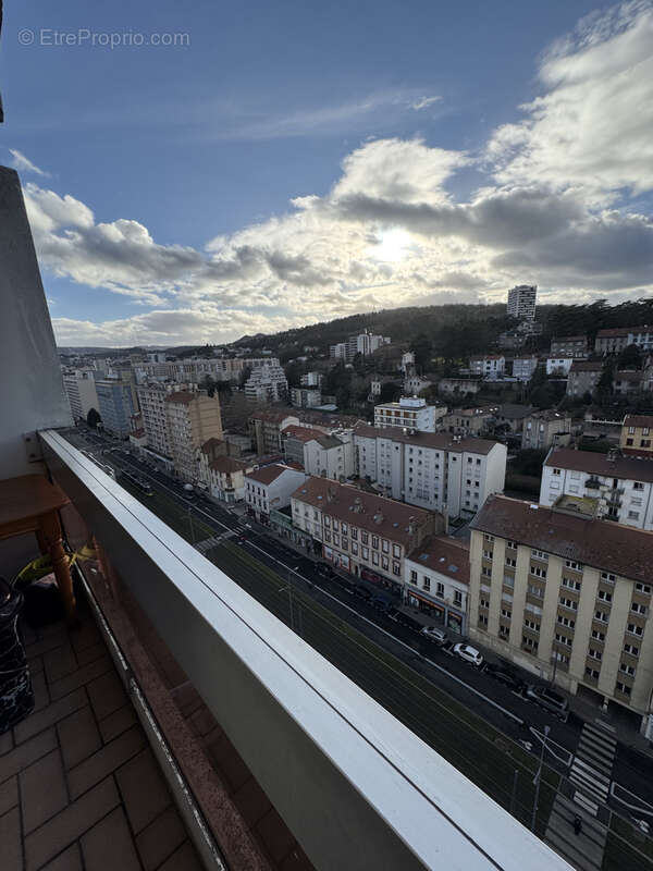 Appartement à SAINT-ETIENNE