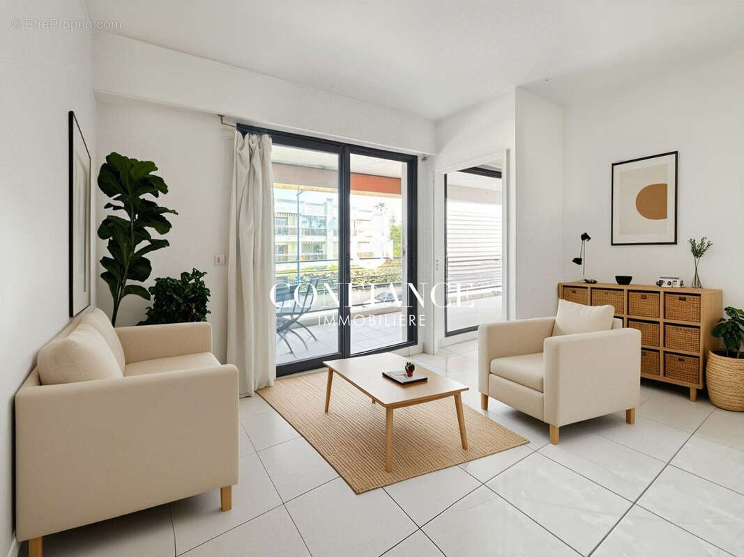Appartement à VILLENEUVE-LOUBET