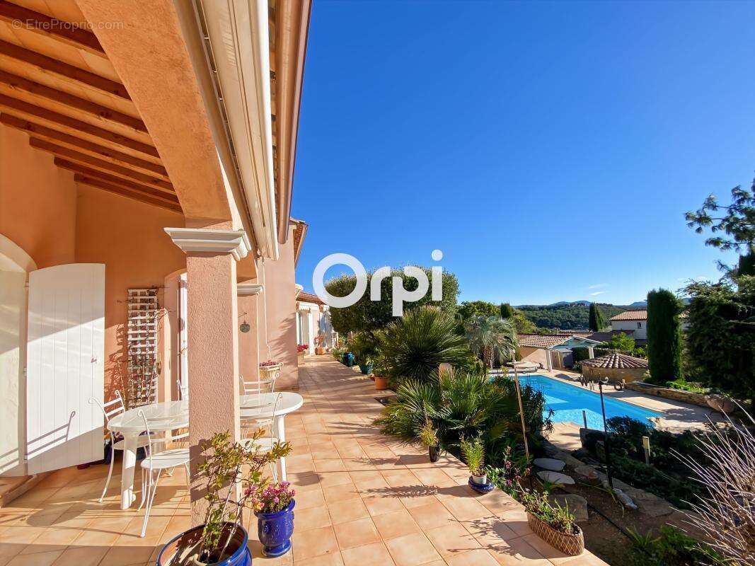 Maison à LA CADIERE-D&#039;AZUR