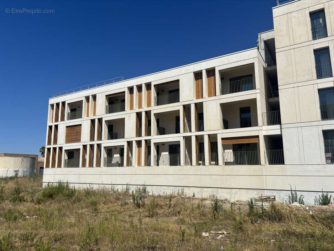 Appartement à MAUGUIO