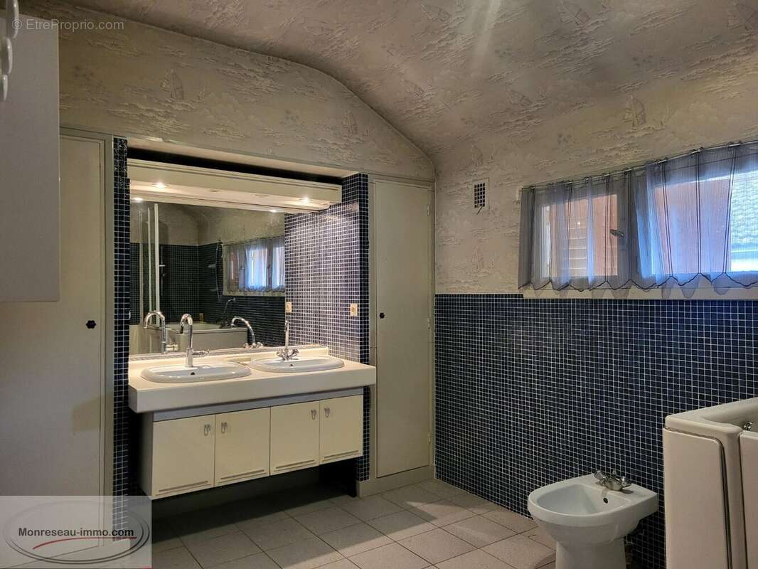 Propriété Familiale - qui ne demande qu'à revivre ! - photo 7