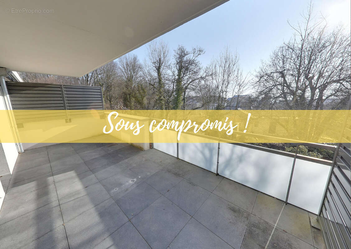 Appartement à MEYLAN