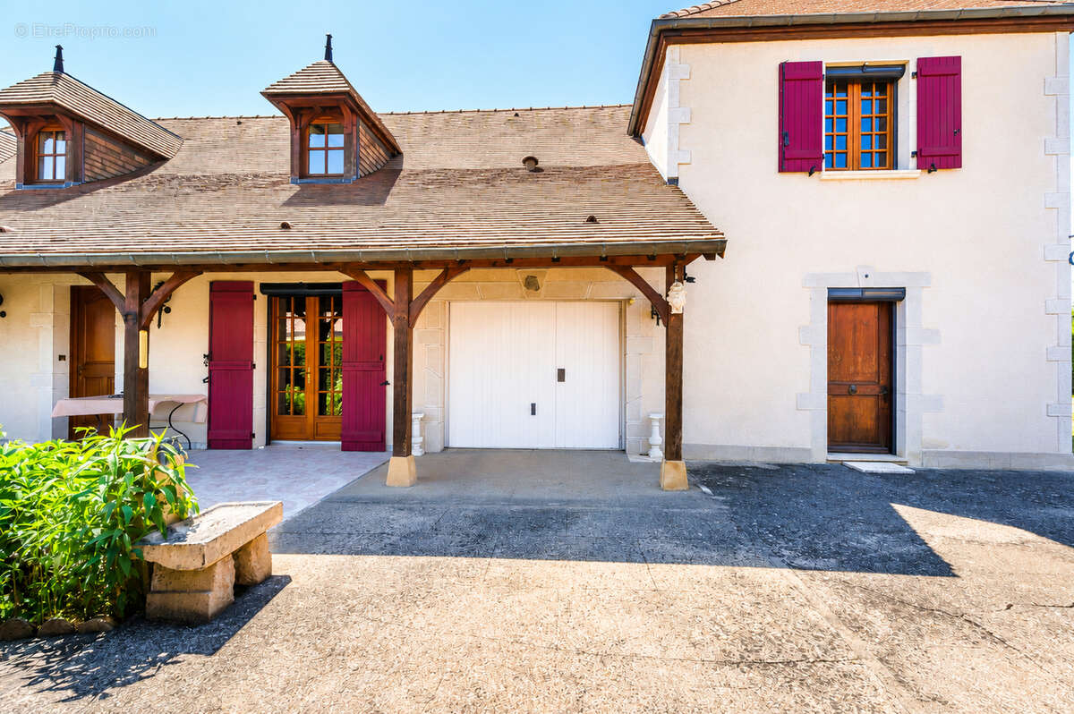 Bligny-Lès-Beaune : Maison cossue avec logement indépendant : Vie de plain-pied - photo 8