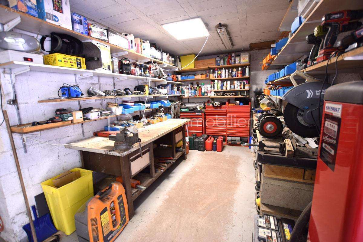 Maison à CRECY-LA-CHAPELLE