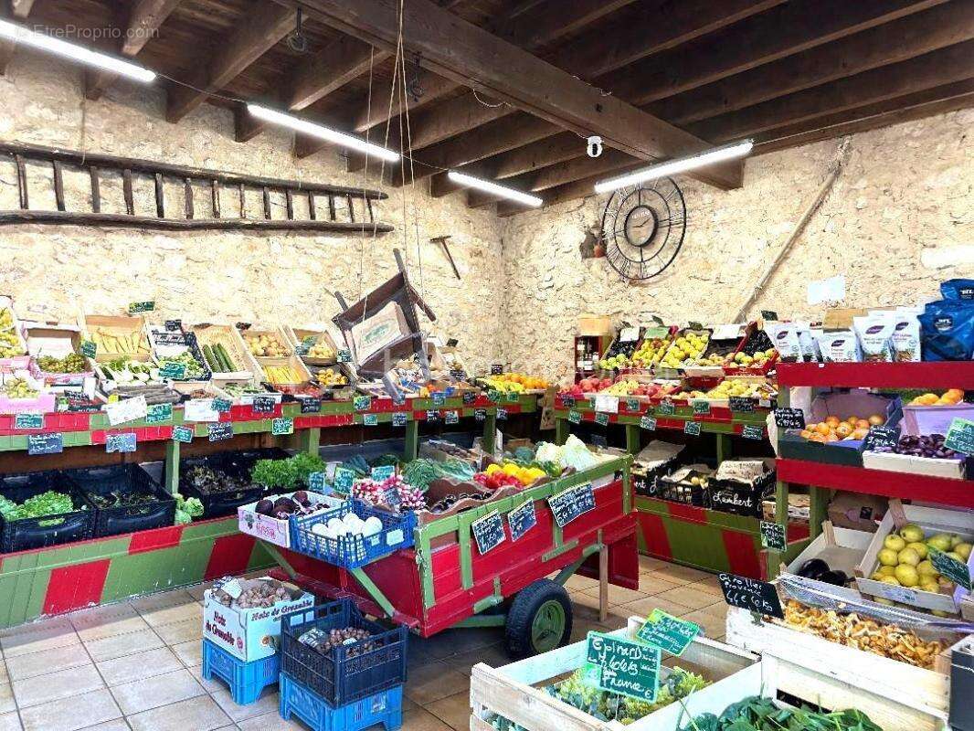 Commerce à CLAPIERS