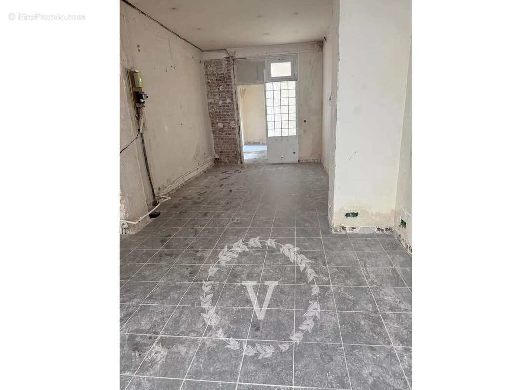 Commerce à PARIS-17E