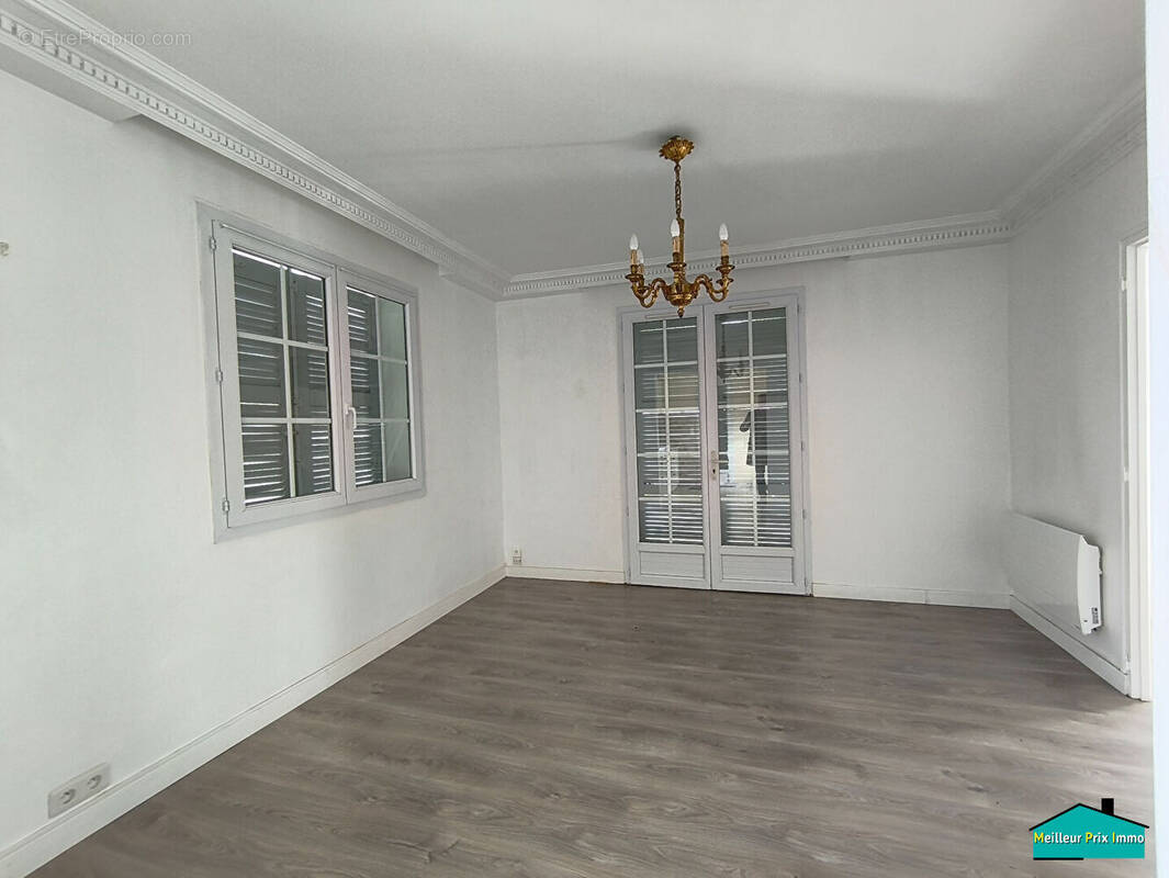 Maison à BOIS-DE-CENE