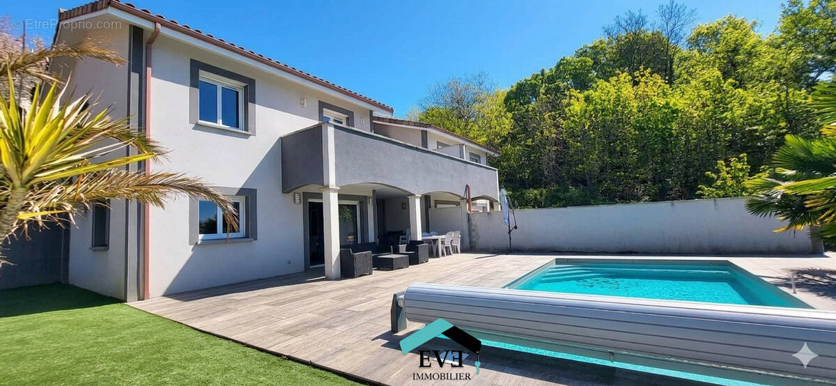 Maison à LE PEAGE-DE-ROUSSILLON