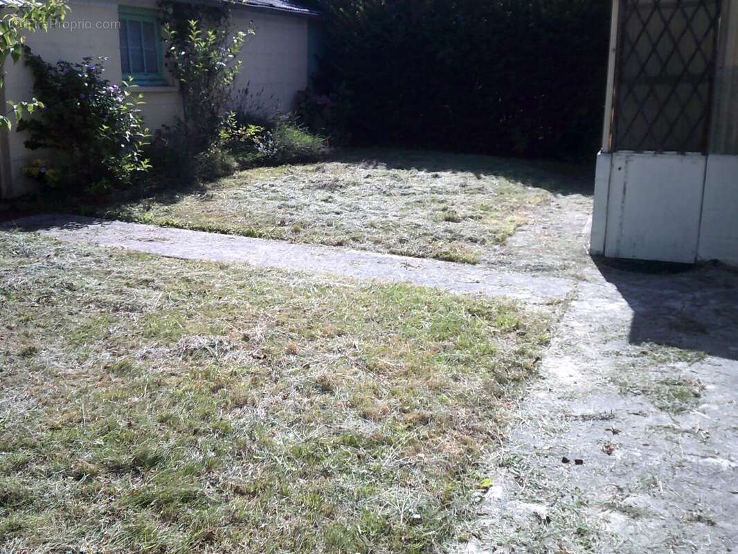 Maison à LA FERTE-CHEVRESIS