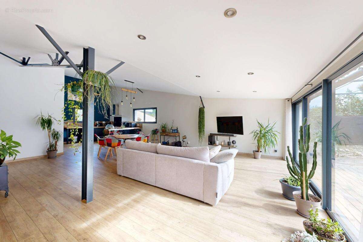 Maison à MALEMORT-DU-COMTAT