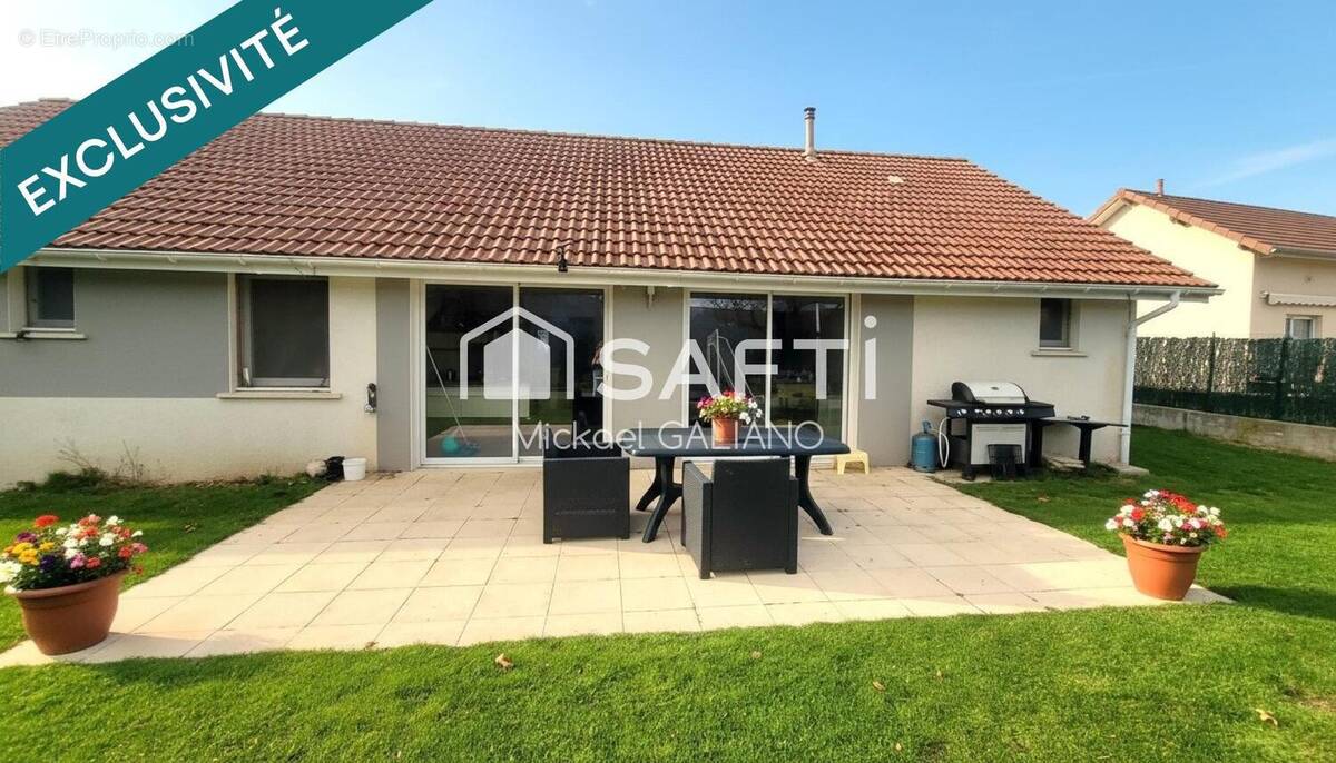 Photo 1 - Maison à MIRIBEL-LES-ECHELLES