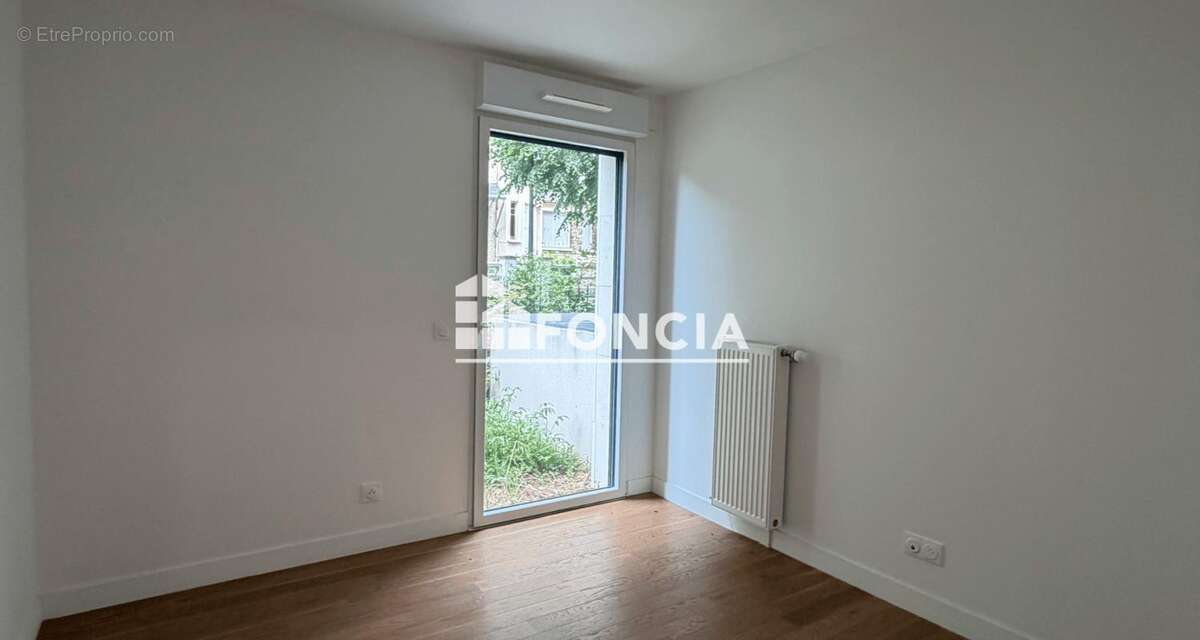 Appartement à SAINT-MAUR-DES-FOSSES