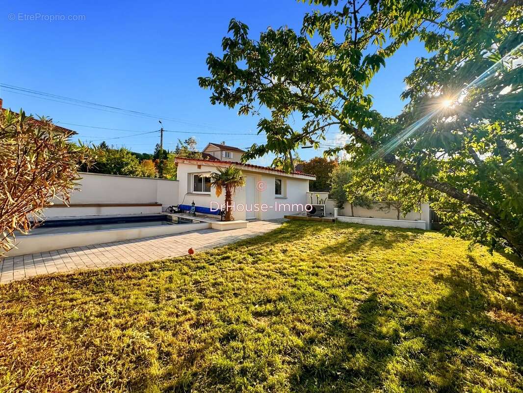 Maison à SALLES-ARBUISSONNAS-EN-BEAUJOLAIS