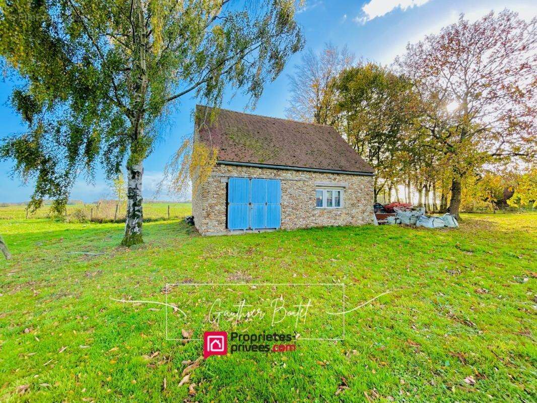 Terrain à LA FERTE-GAUCHER