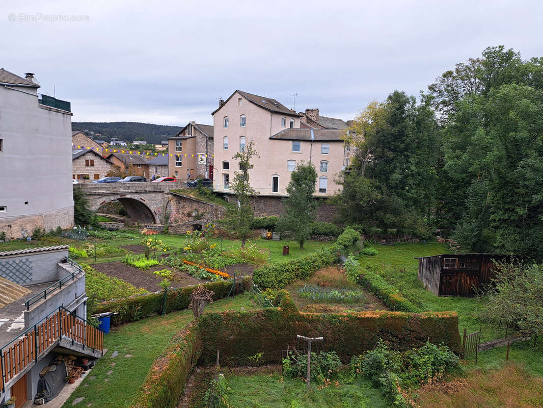 Appartement à TENCE