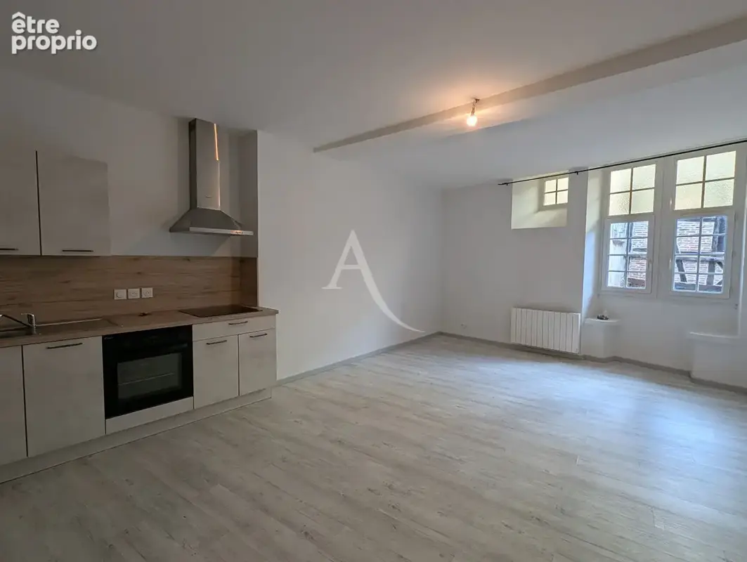 Bourg-en-Bresse, appartement type 2 rénové à neuf  coeur de ville - photo 2