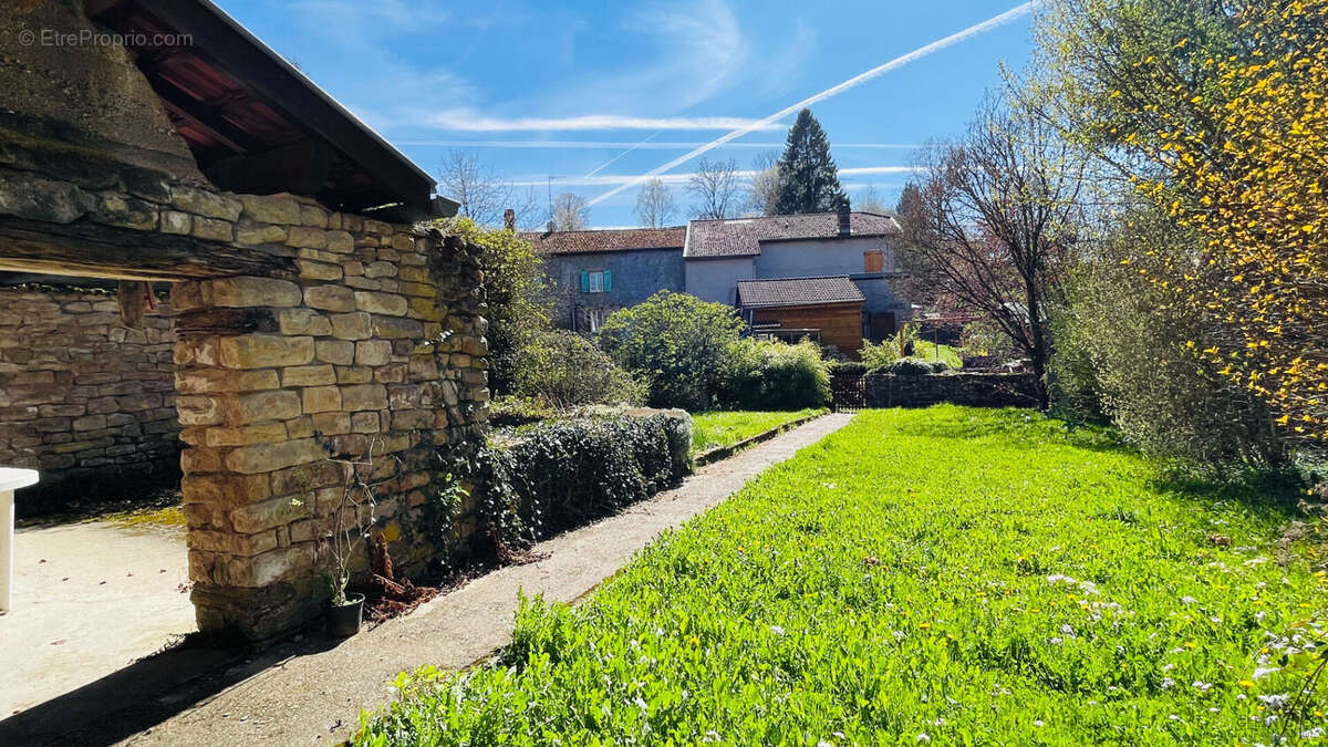 Maison à NEUFMAISONS