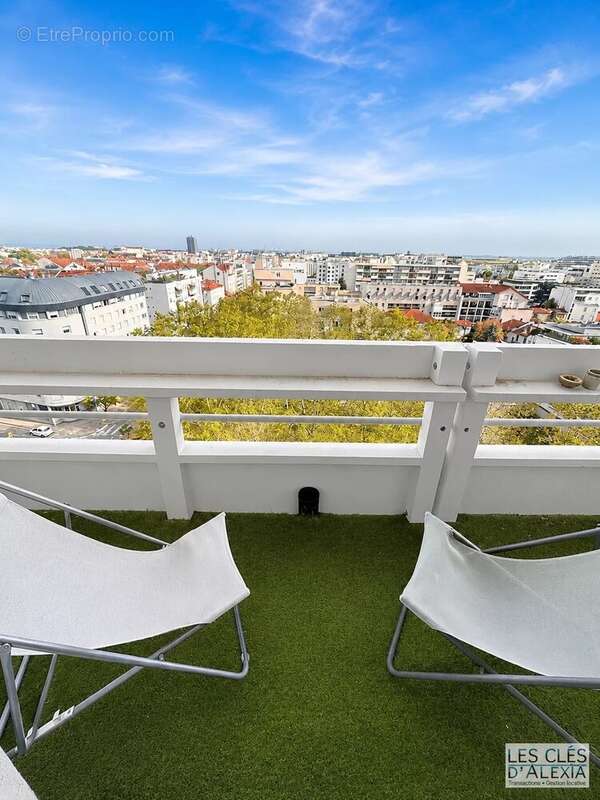 Appartement à LYON-8E
