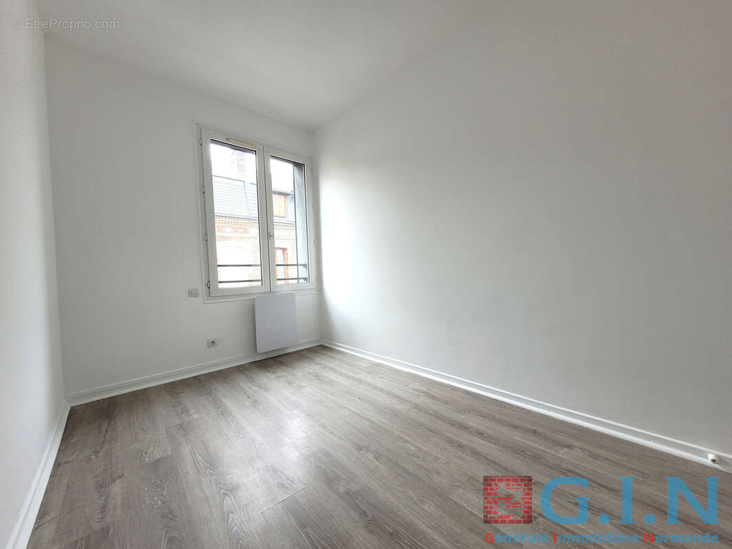 Appartement T5 de 111m2 à 400 m de la plage - photo 4