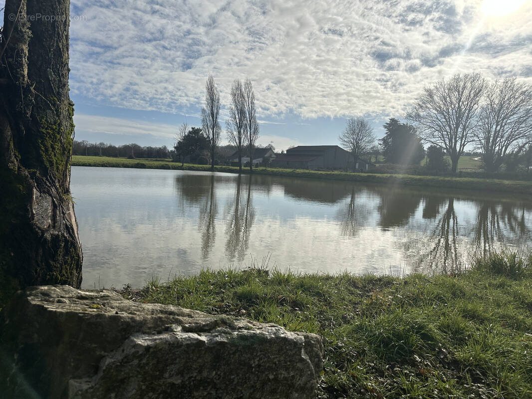 Maison à CHALLAIN-LA-POTHERIE