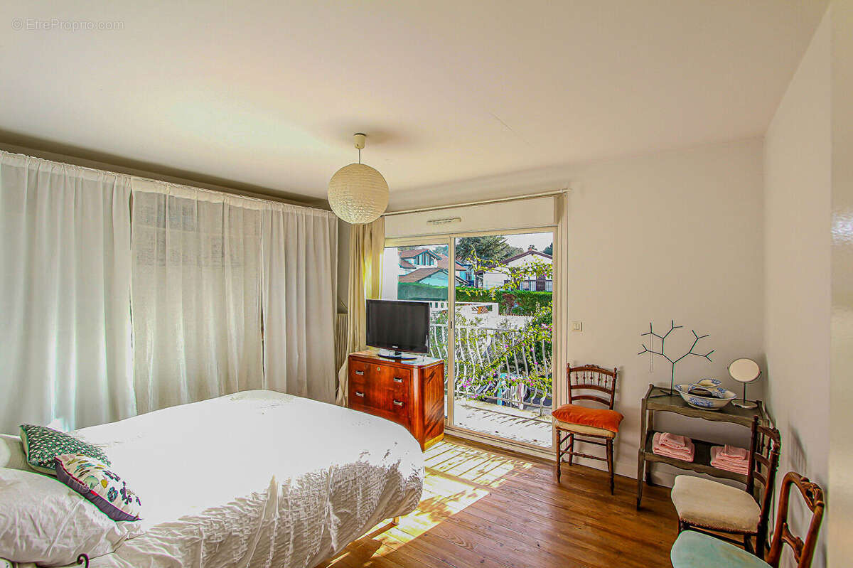 Co exclusivité - biarritz   belle maison des années 50 avec piscine  garage - photo 6