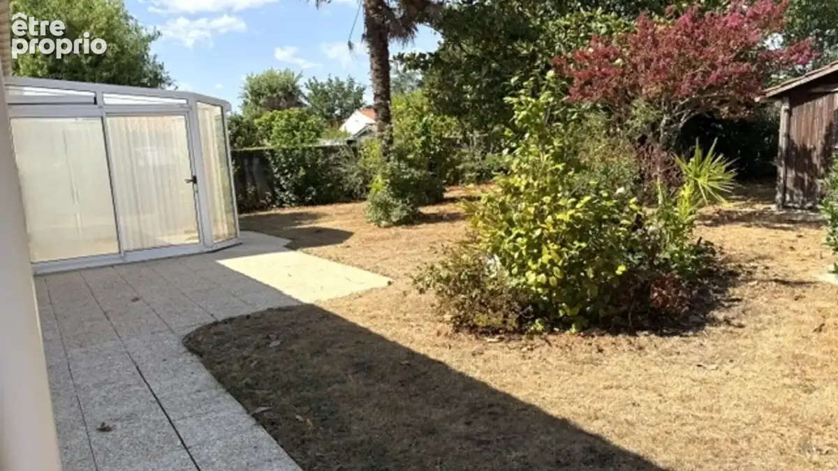 Maison de plain-pied avec jardin, garage et véranda, à 15 km des plages - photo 15