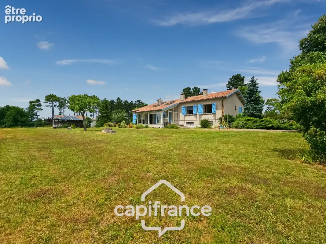 Maison familiale 6 chambres, terrain 3500 m², vue panoramique sur les hauteurs - photo 2