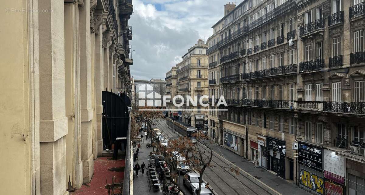 Appartement à MARSEILLE-1E