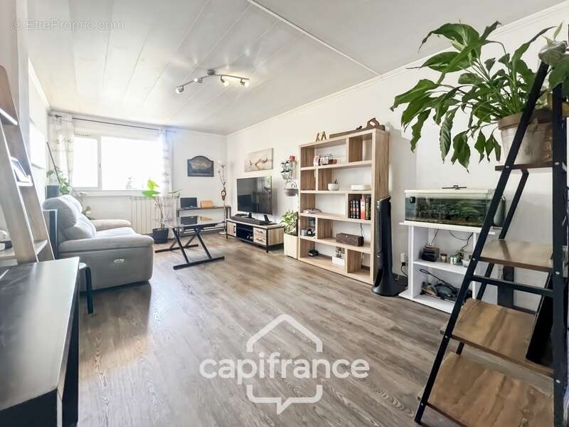 Appartement à LA FARLEDE
